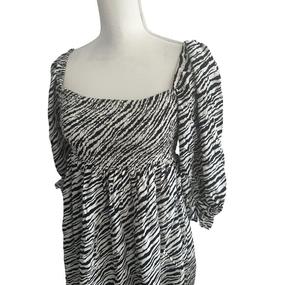 FAITHFULL THE BRAND Zebra Print Smocked Empire Waist Dress Size US 6 - Picture 3 of 9
